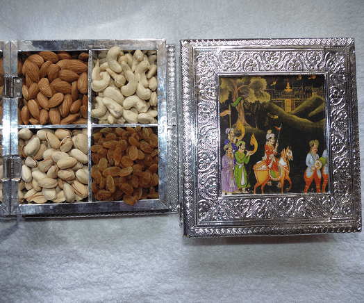 4PARTMINASQUARESMALL